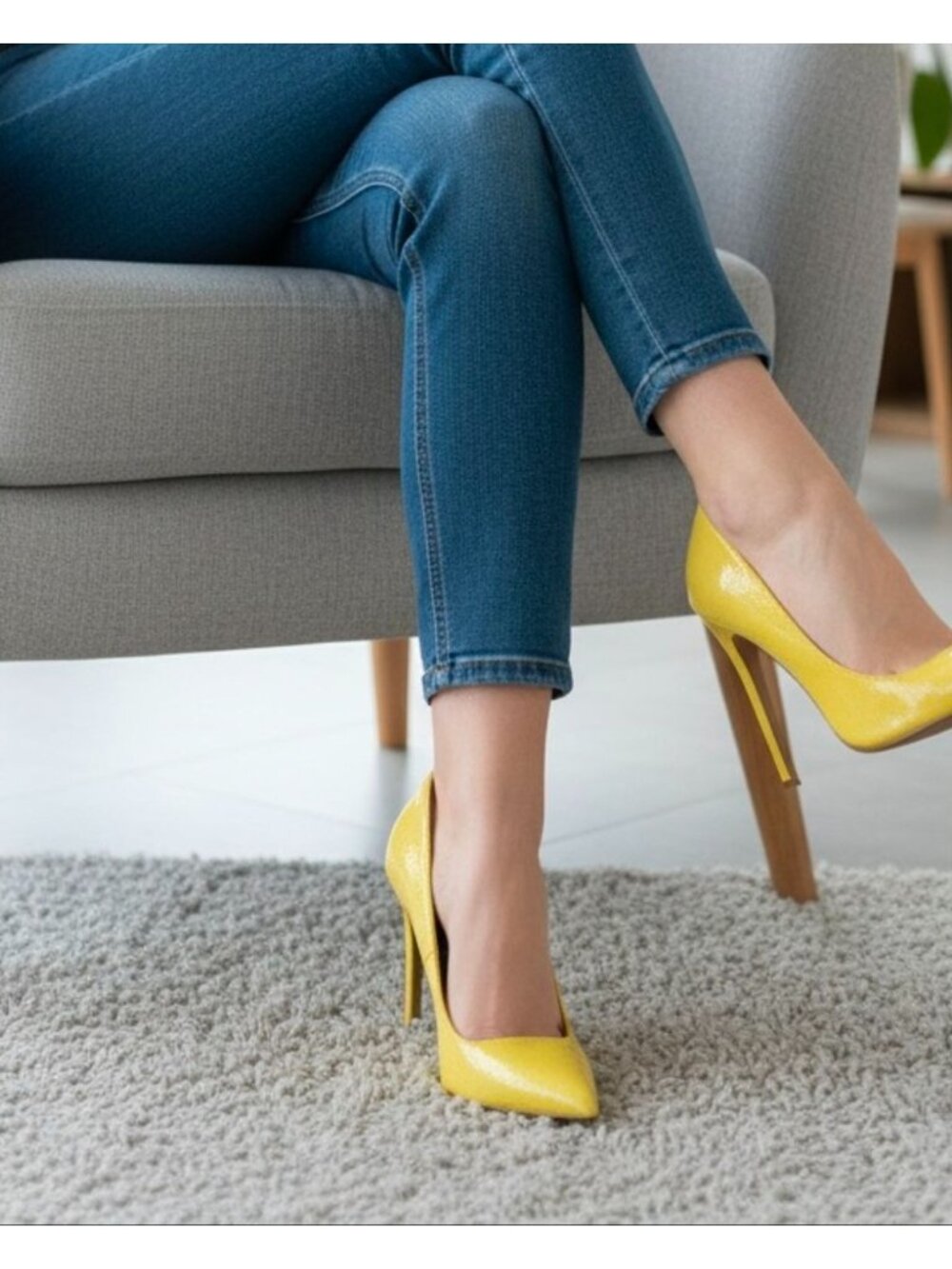 Yellow High Heel Pumps With Faux Snakeskin Texture & Pointed Toe Design - Picture 4 of 16